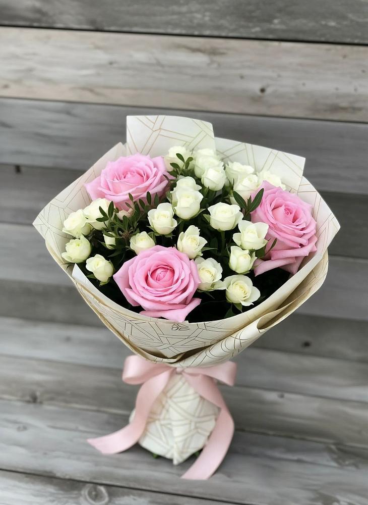 Букет цветов из: Розы в Старой Вичуге