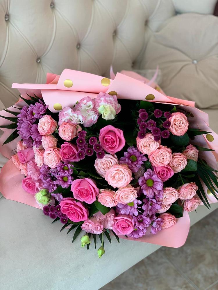 Букет цветов из: Хризантемы, Розы и Лизиантусы в Старой Вичуге