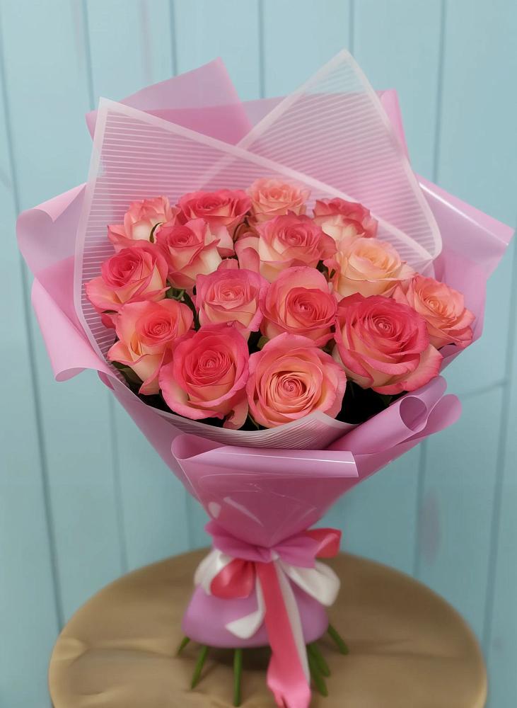 Букет 15 Розовых роз Равель в Старой Вичуге
