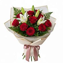 Букет цветов из:  Лилии и Розы в Старой Вичуге