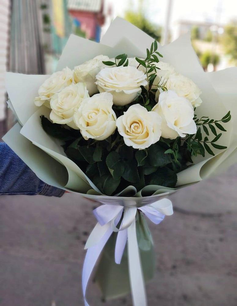 Букет Белые розы Проуд в Старой Вичуге