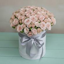 Цветочная композиция из Розы в шляпной коробке в Старой Вичуге