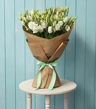 Букет цветов из:  Лизиантусы в Старой Вичуге