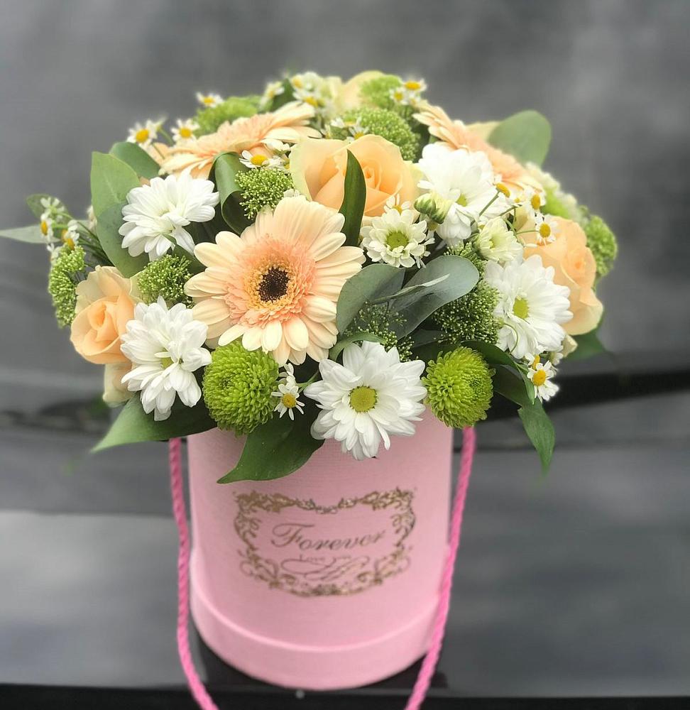 Цветочная композиция из Розы, Герберы и Хризантемы в шляпной коробке в Старой Вичуге