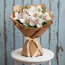 Букет цветов из:  Орхидеи и Розы в Старой Вичуге