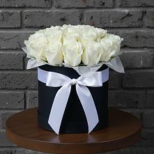 Цветочная композиция из Розы в шляпной коробке в Старой Вичуге